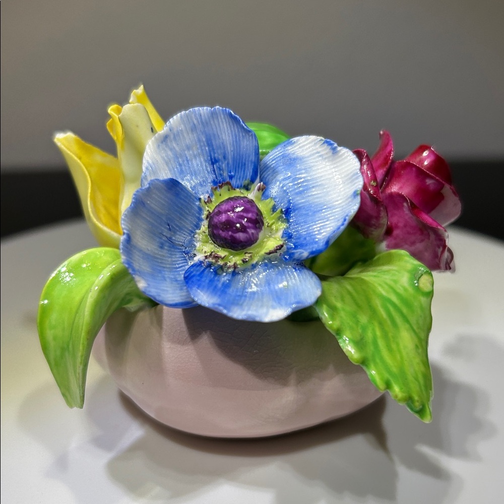 Vintage 50’s Staffordshire of England 🏴󠁧󠁢󠁥󠁮󠁧󠁿 Fine Bone China Floral Bouquet